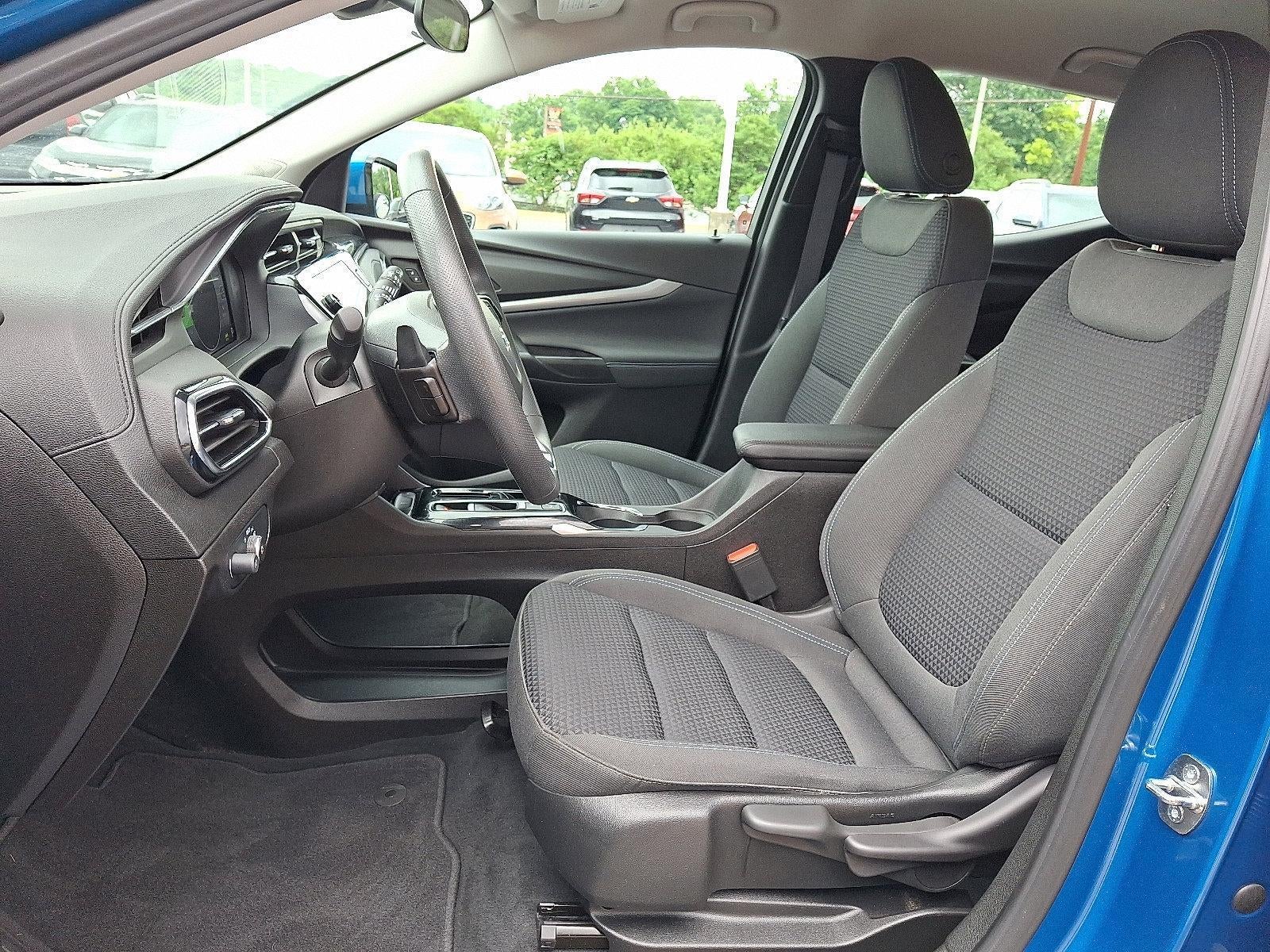 2023 Chevrolet Bolt EUV LT