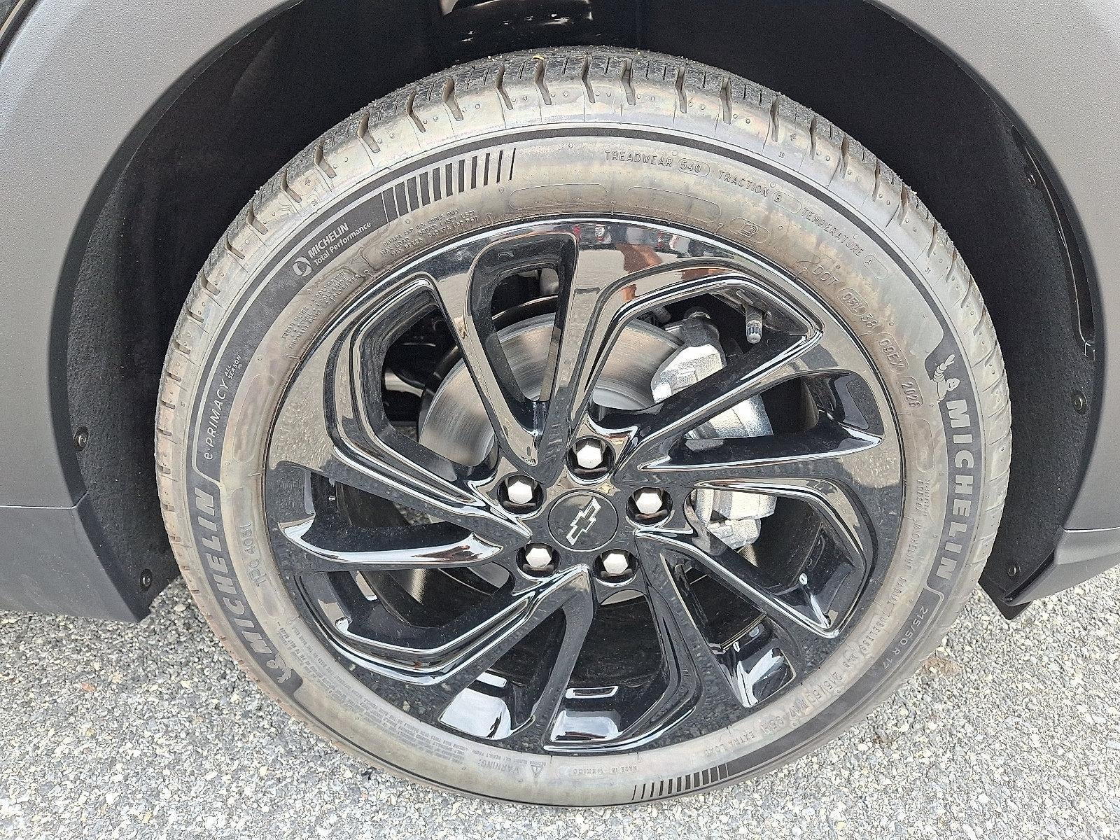 2027 Chevrolet Bolt FWD 4dr RS