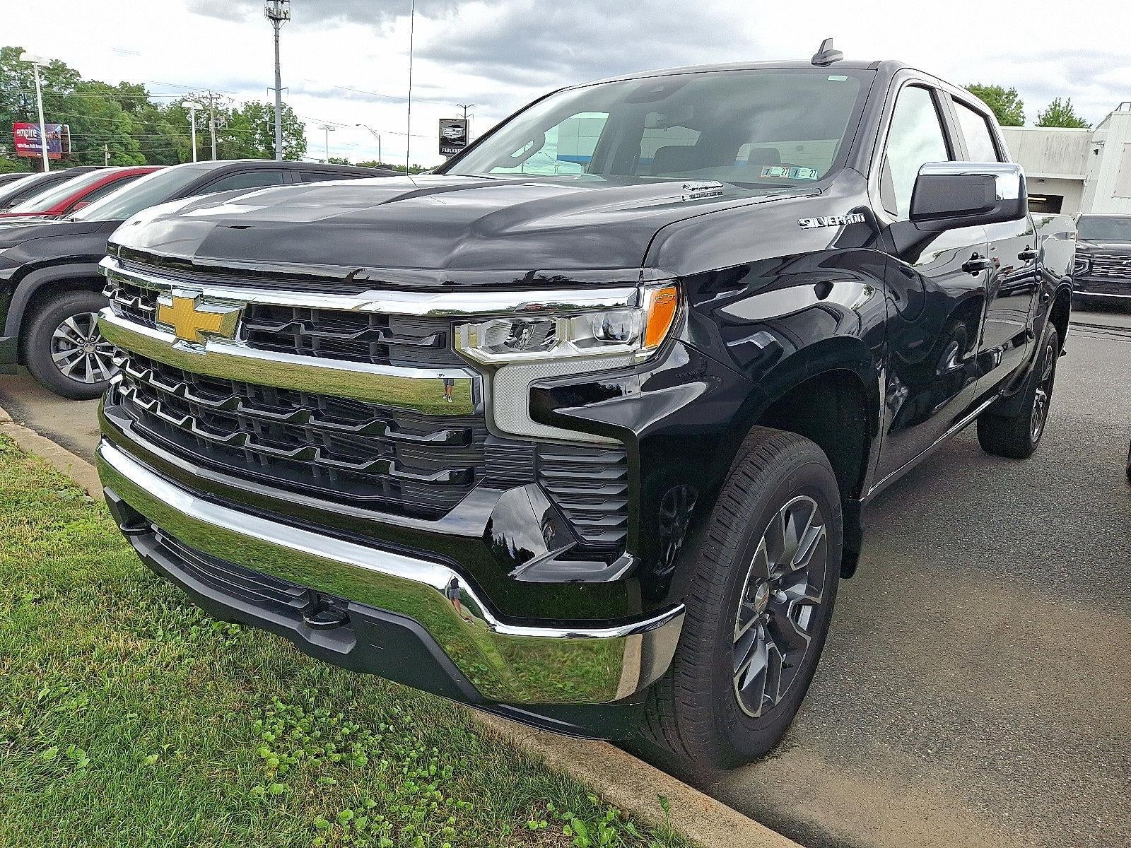 2026 Chevrolet Silverado 1500 Crew Cab Short Box 4-Wheel Drive LT 2FL