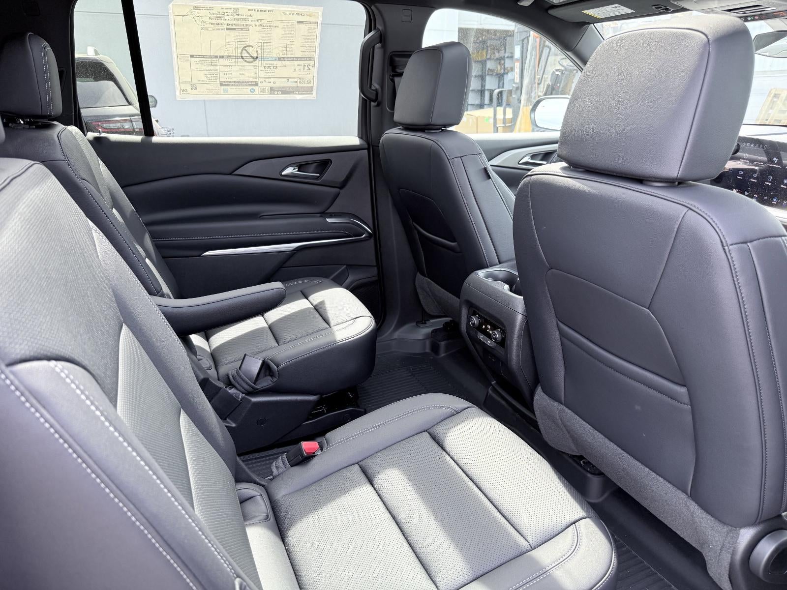 2026 Chevrolet Traverse LT w/2LT
