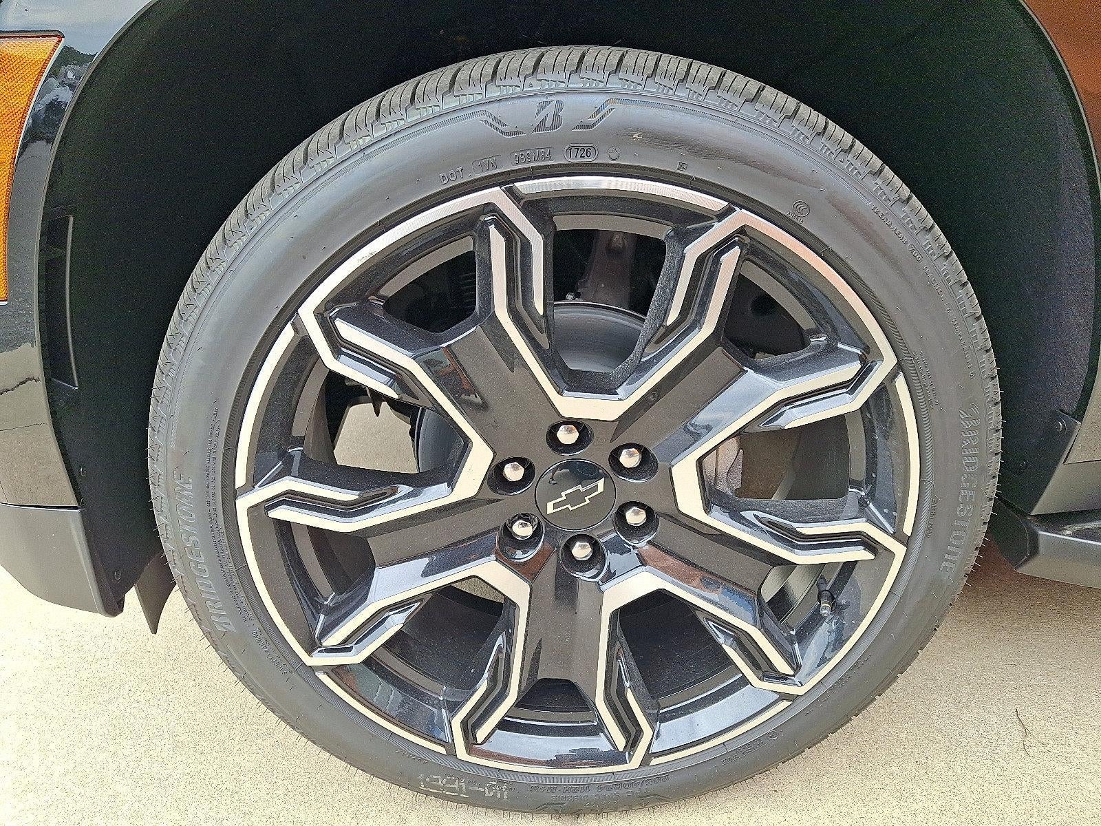 2026 Chevrolet Suburban 4WD RST
