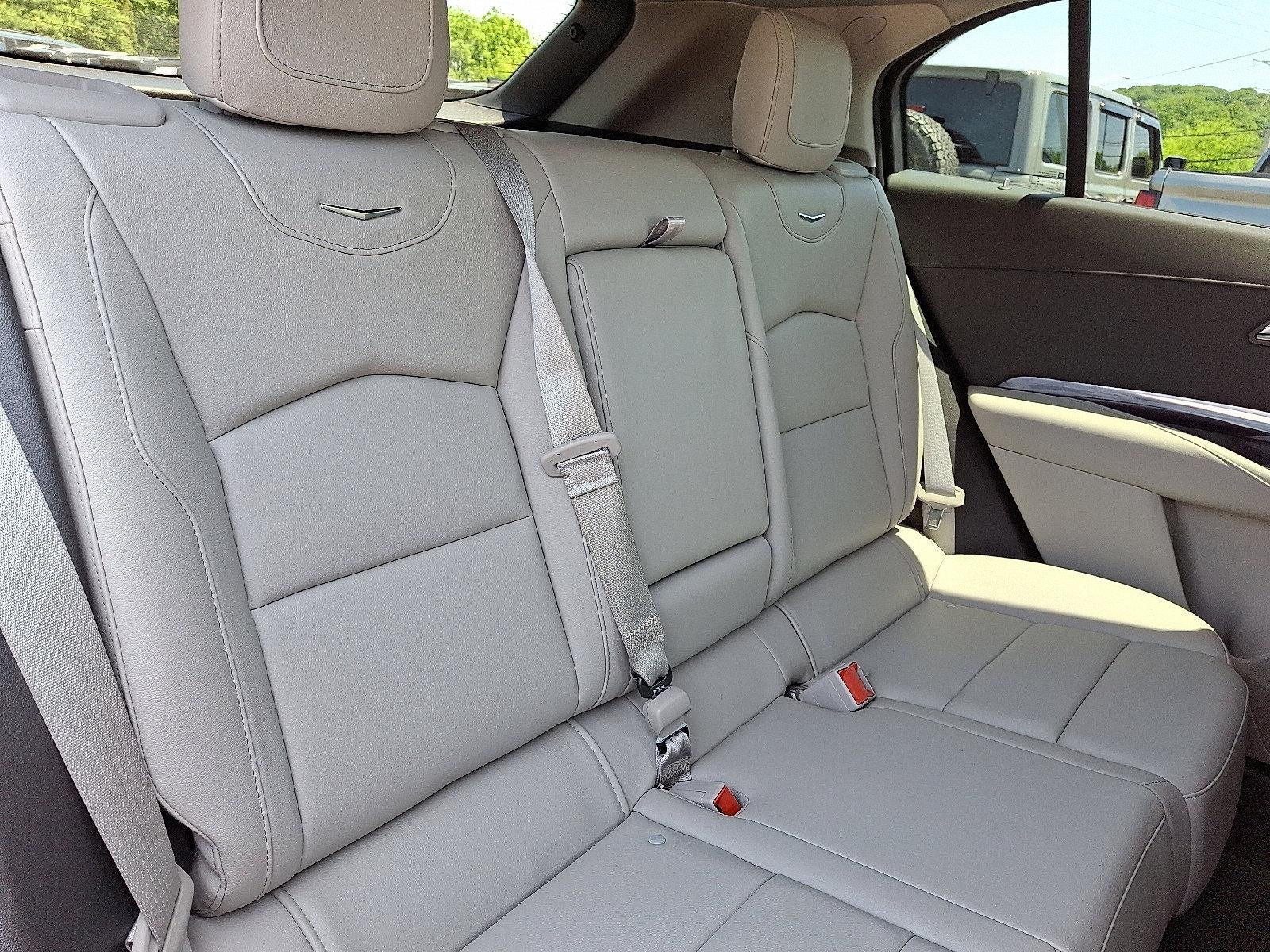 2023 Cadillac XT4 Luxury