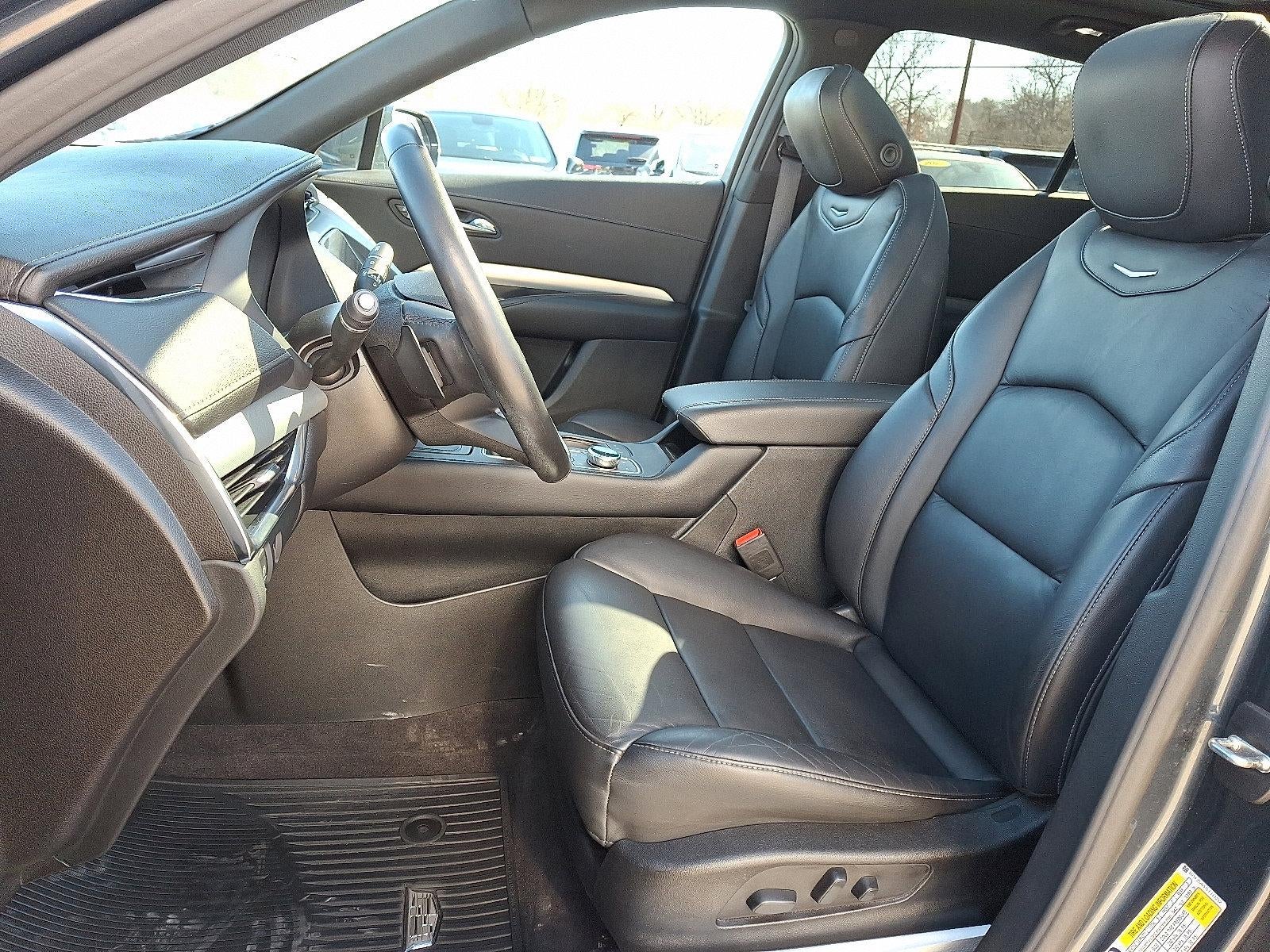 2020 Cadillac XT4 Premium Luxury