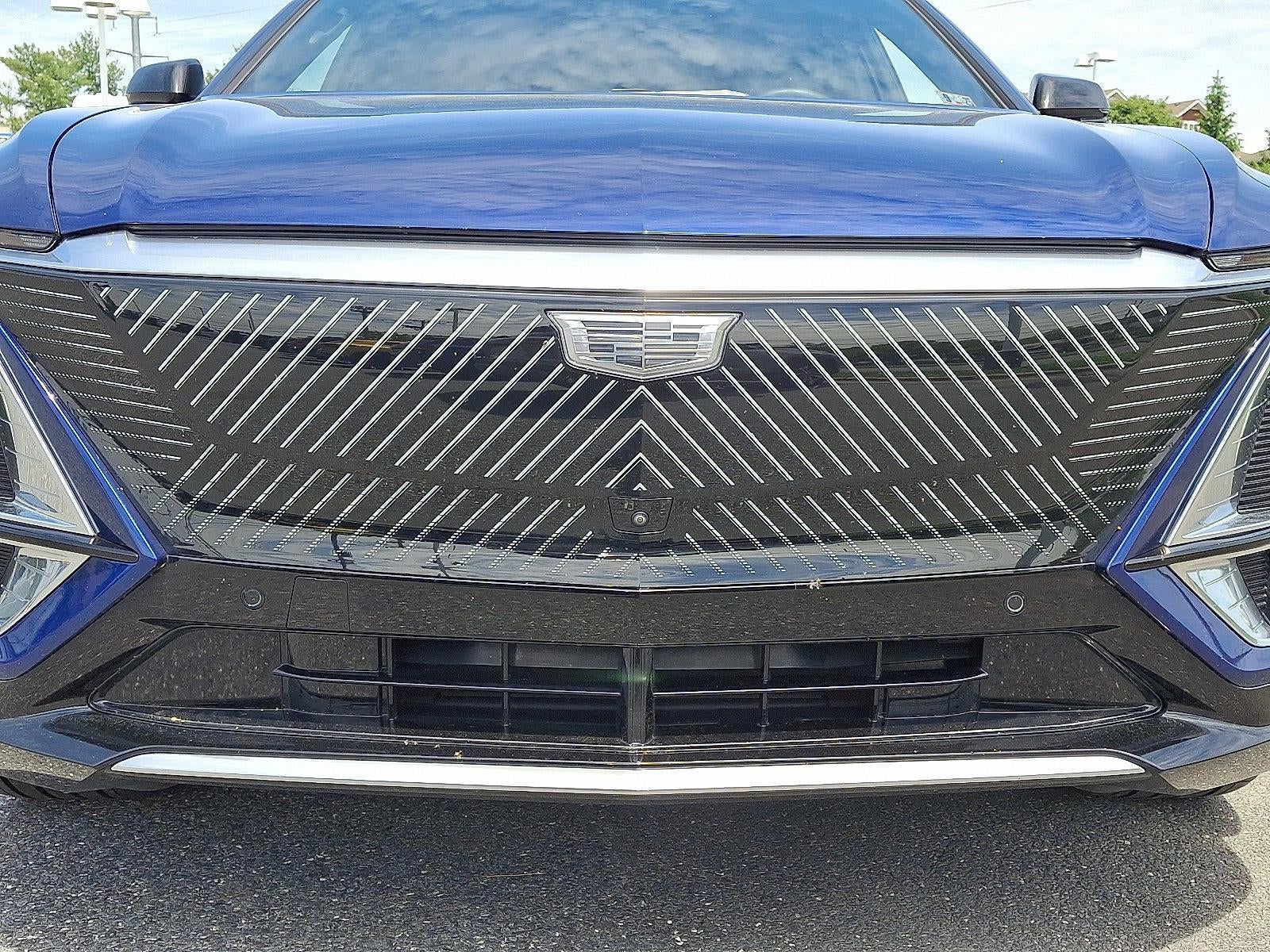 2024 Cadillac LYRIQ Luxury 1