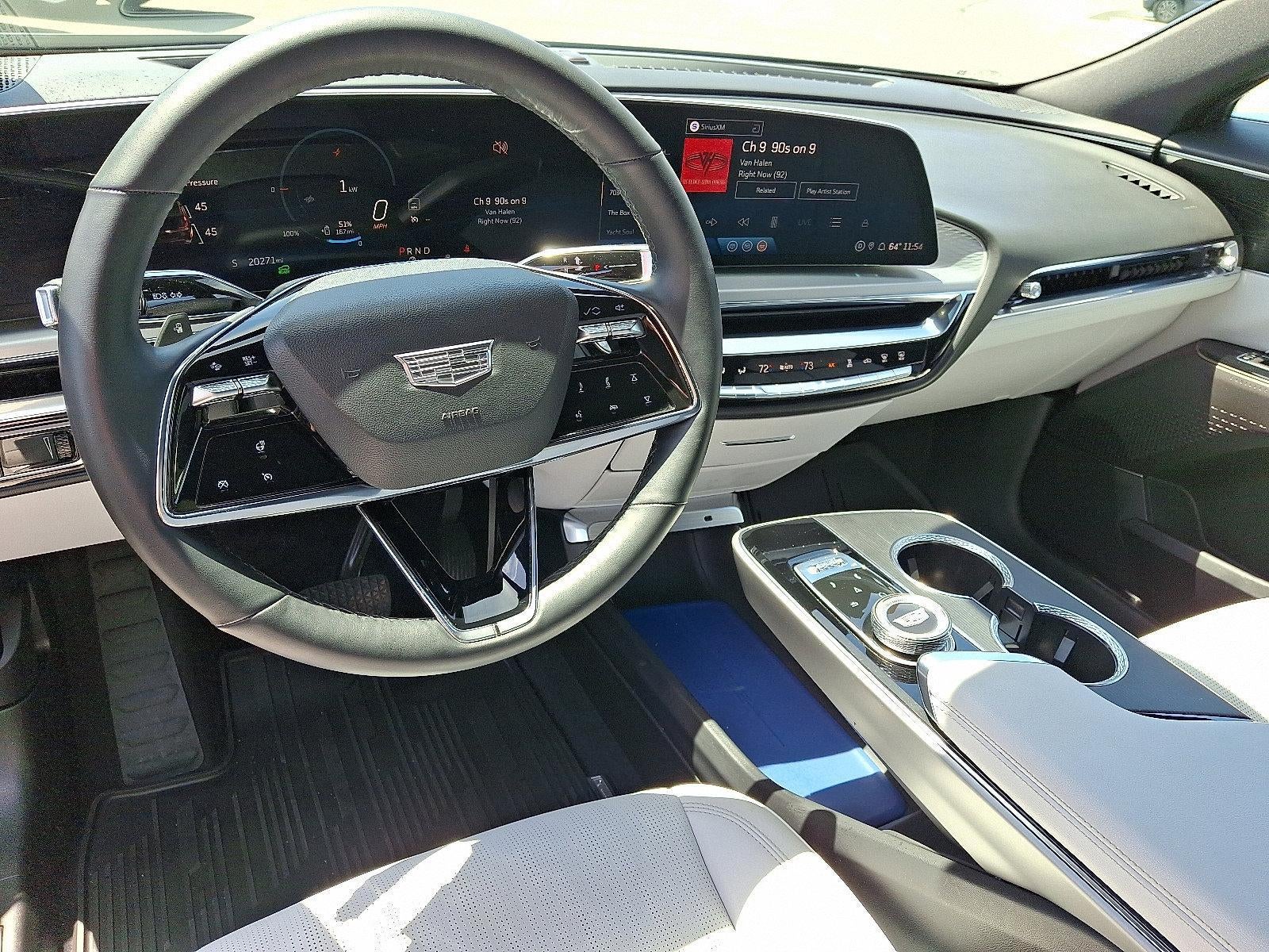2024 Cadillac LYRIQ Luxury 1