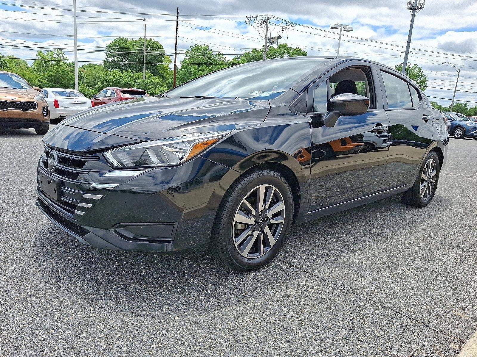 2023 Nissan Versa SV