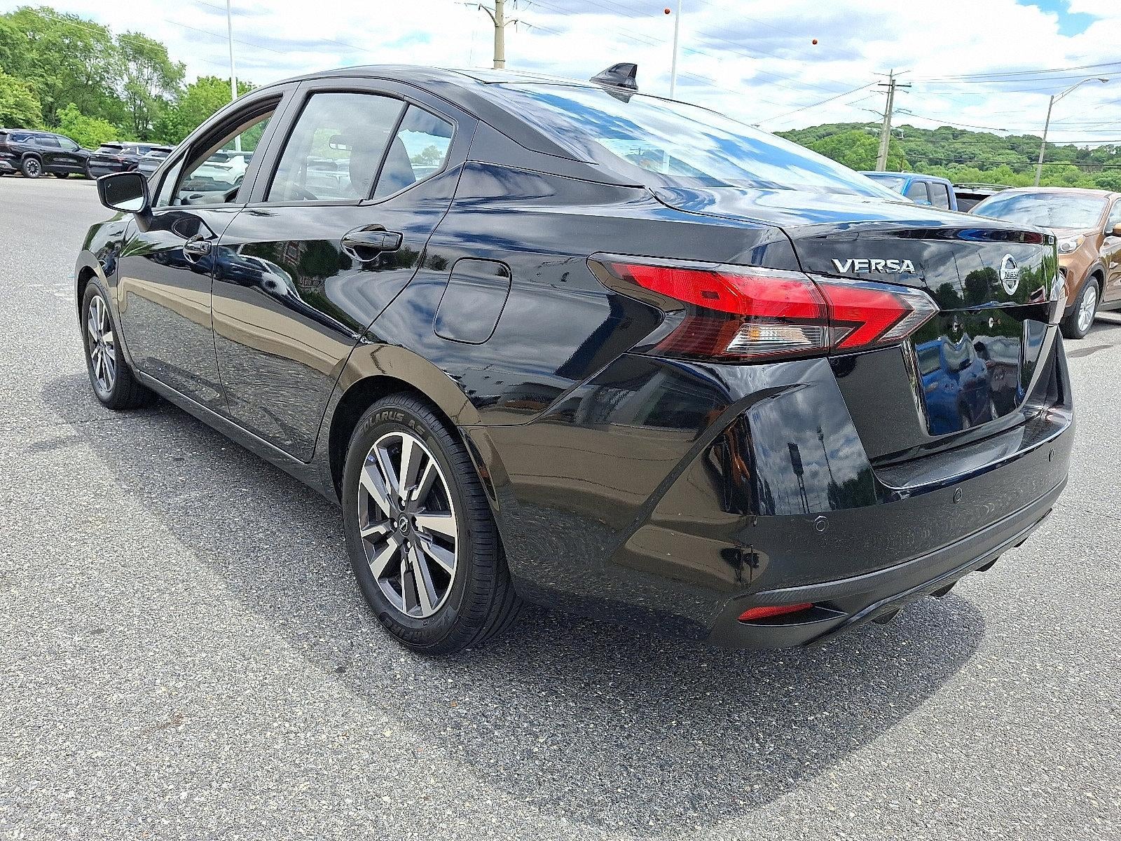 2023 Nissan Versa SV
