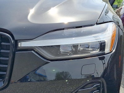 2023 Volvo XC60 B5 Plus Dark Theme