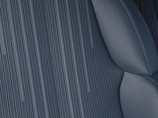 2025 Cadillac ESCALADE IQ AWD Luxury 2