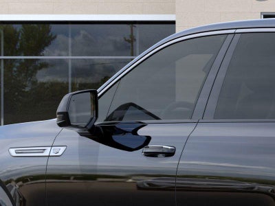 2025 Cadillac ESCALADE IQ AWD Luxury 2