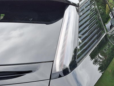 2027 Cadillac OPTIQ 4dr Premium Luxury