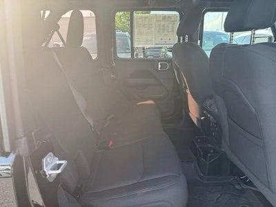 2022 Jeep Wrangler Unlimited Sahara 4x4
