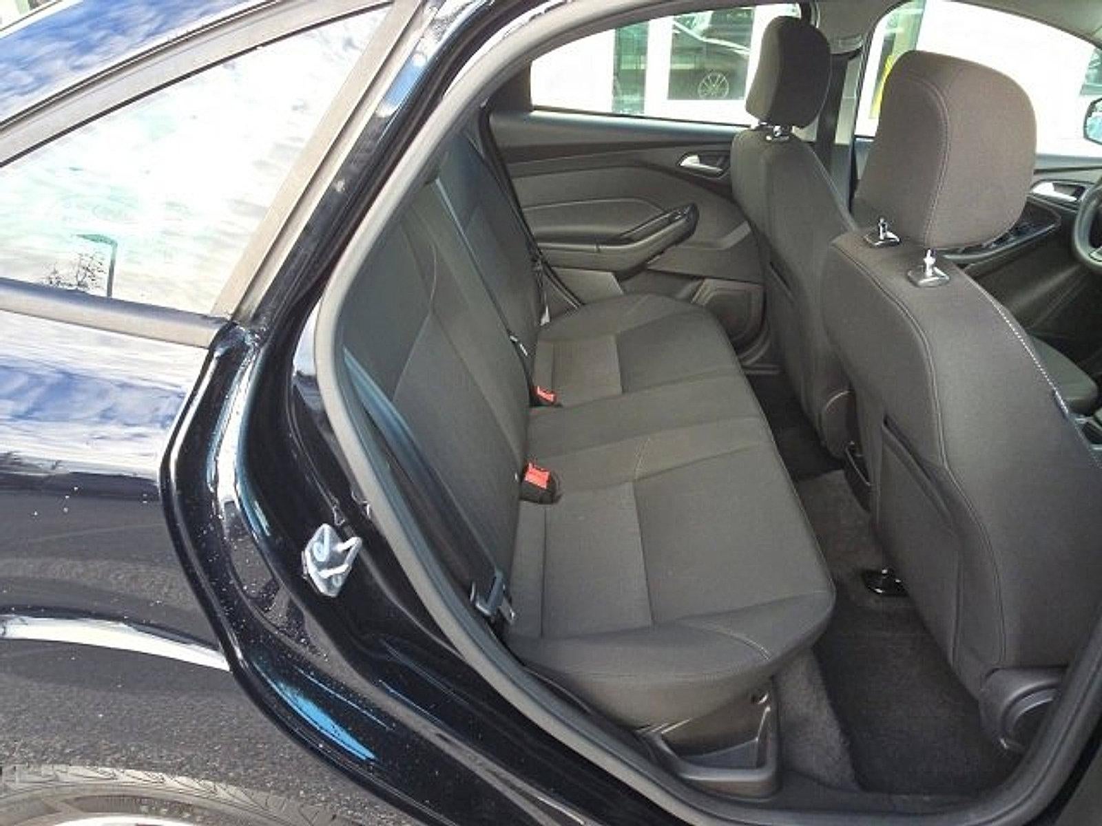 2016 Ford Focus 4dr Sdn SE