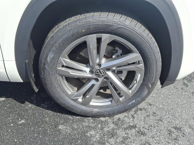 2024 Volkswagen Atlas Cross Sport 2.0T SEL R-Line 4MOTION