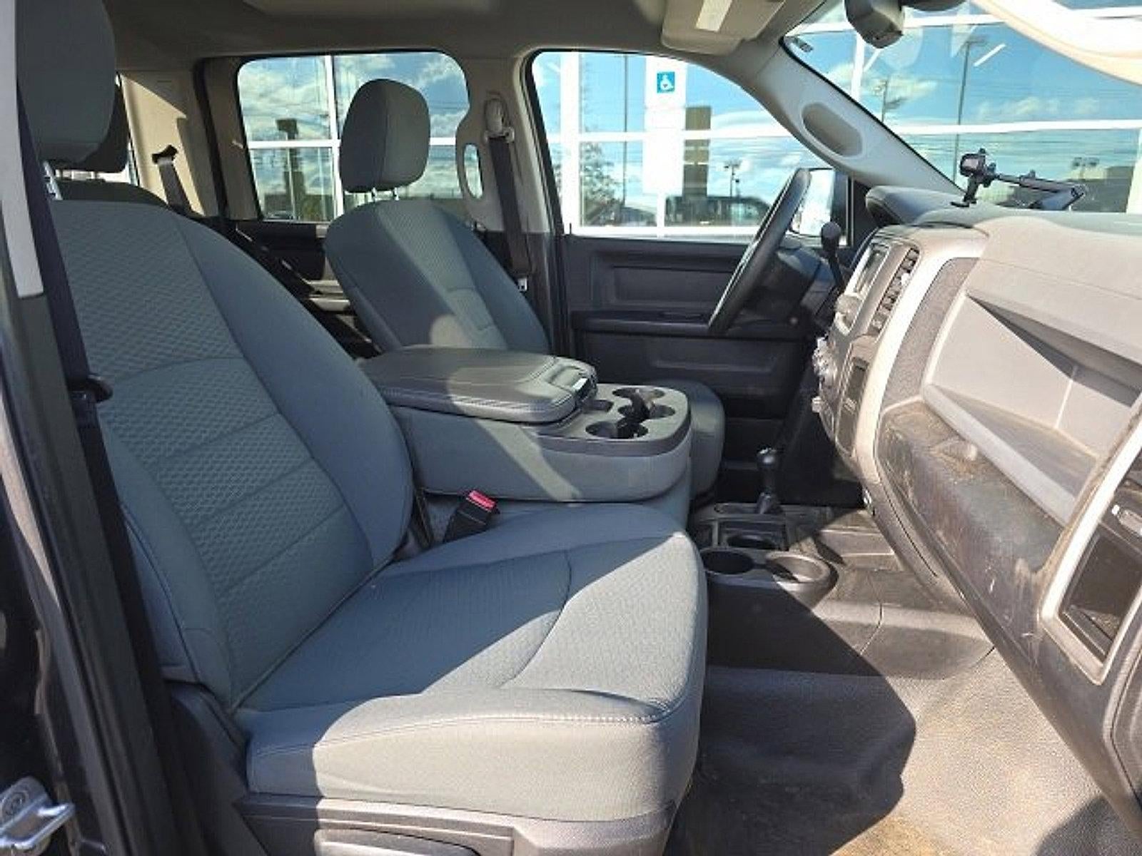 2014 RAM 2500 4WD Crew Cab 6.4 Ft Box Tradesman