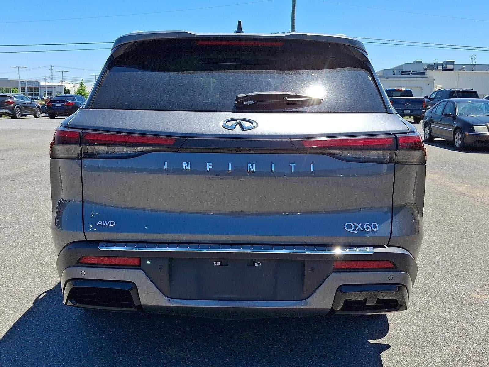 2023 INFINITI QX60 LUXE AWD