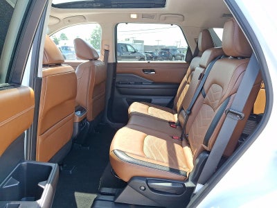 2023 Nissan Pathfinder Platinum 4WD