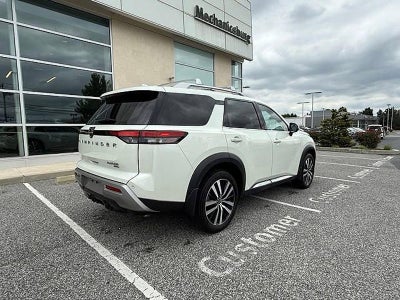 2023 Nissan Pathfinder Platinum 4WD