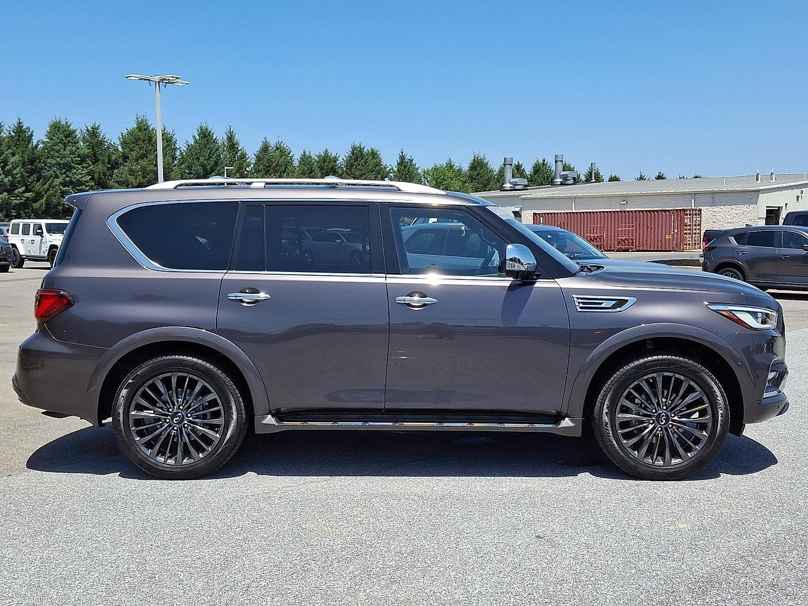 2024 INFINITI QX80 SENSORY AWD