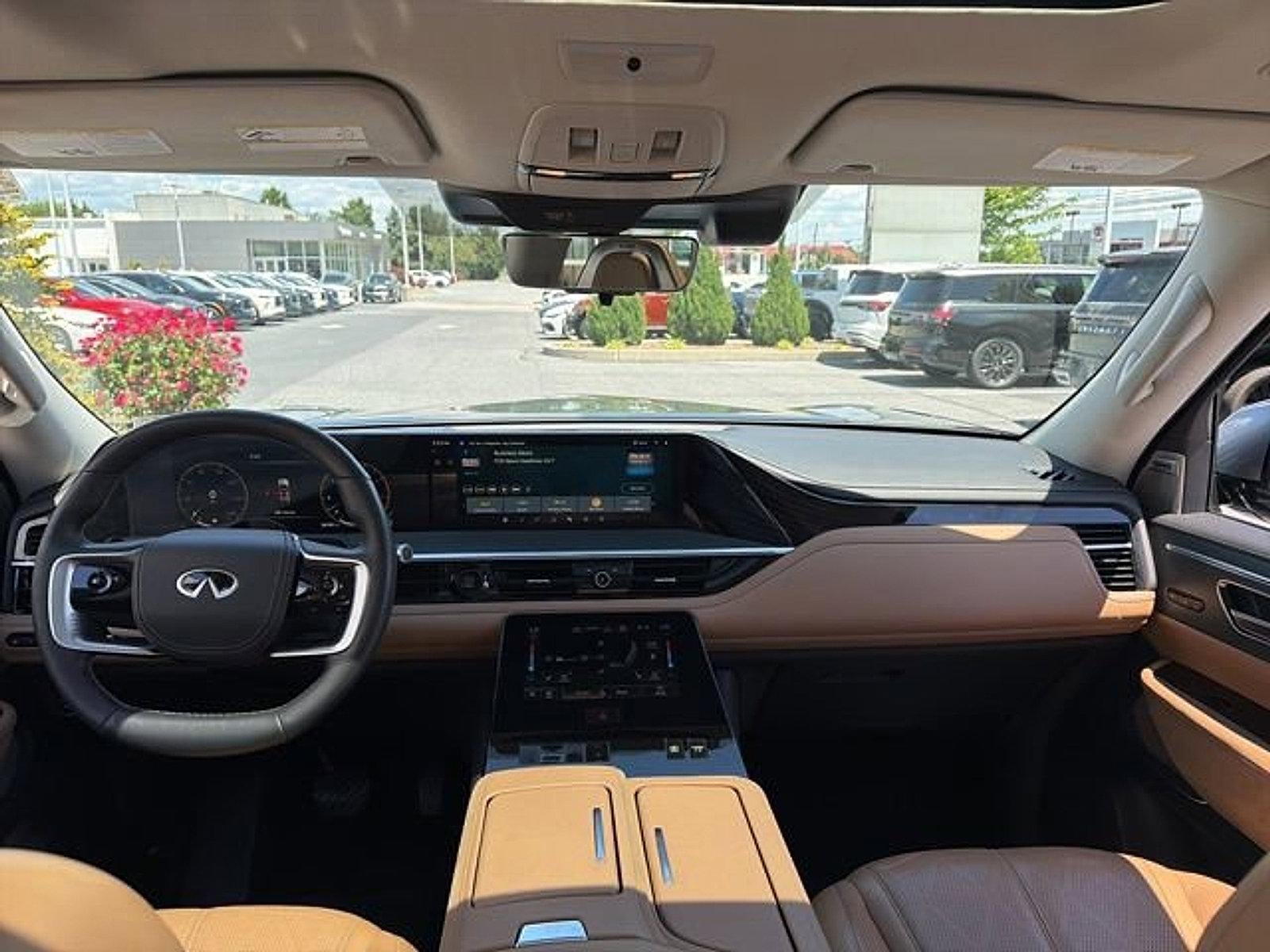 2025 INFINITI QX80 SENSORY AWD