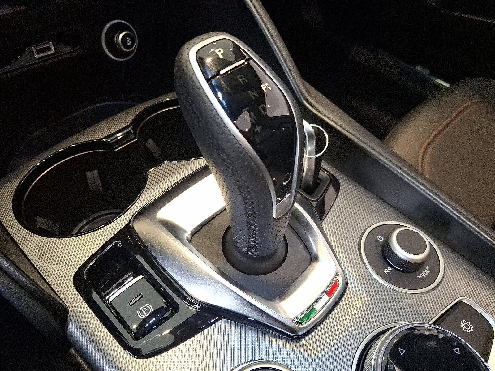 2025 Alfa Romeo Giulia Intensa AWD