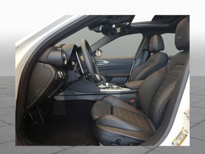 2025 Alfa Romeo Giulia Special Edition AWD *Ltd Avail*