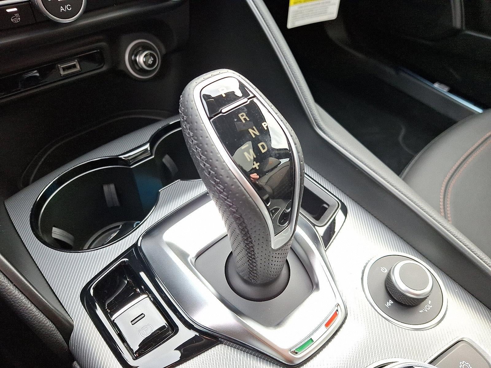 2025 Alfa Romeo Giulia Intensa AWD