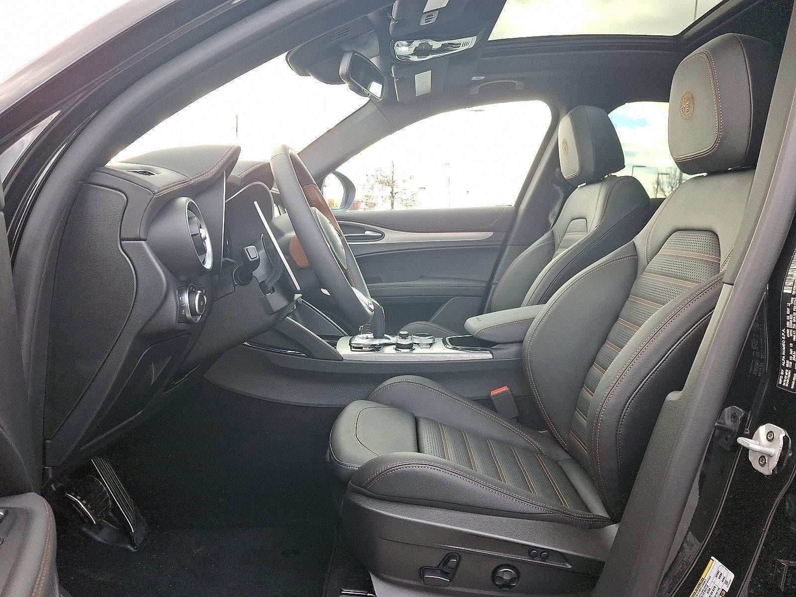 2025 Alfa Romeo Stelvio AWD