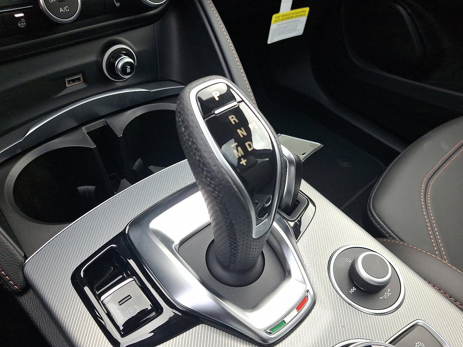 2025 Alfa Romeo Stelvio AWD