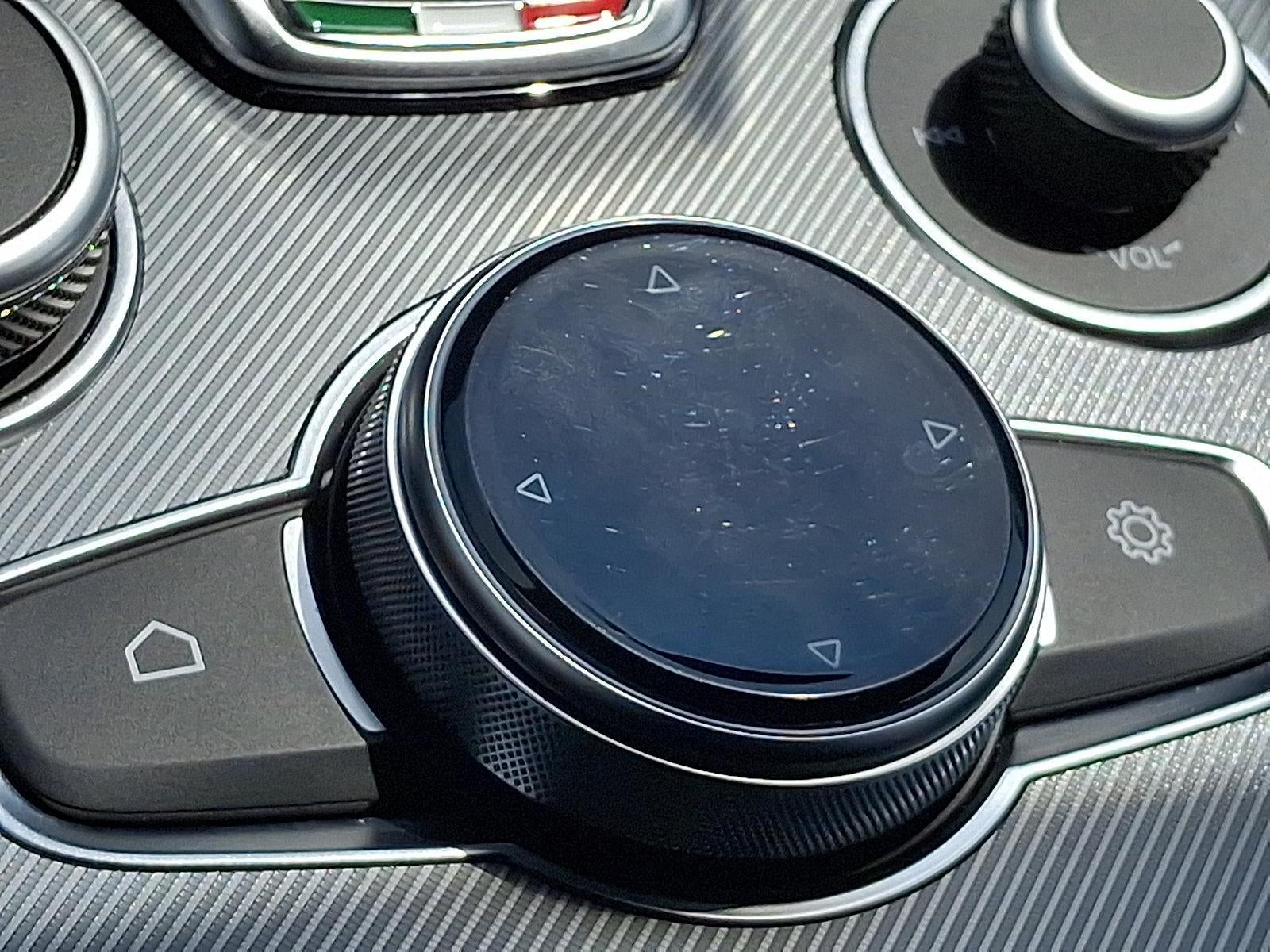 2025 Alfa Romeo Stelvio AWD