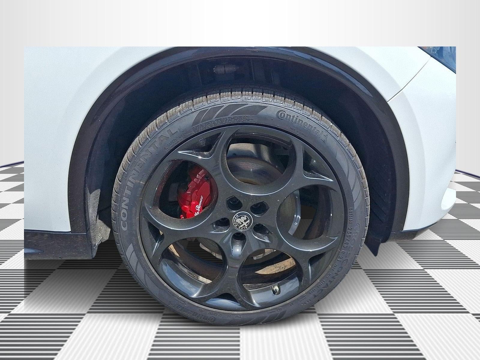 2025 Alfa Romeo Stelvio AWD
