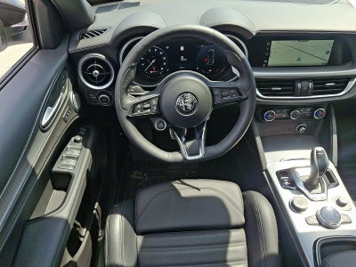 2025 Alfa Romeo Stelvio AWD