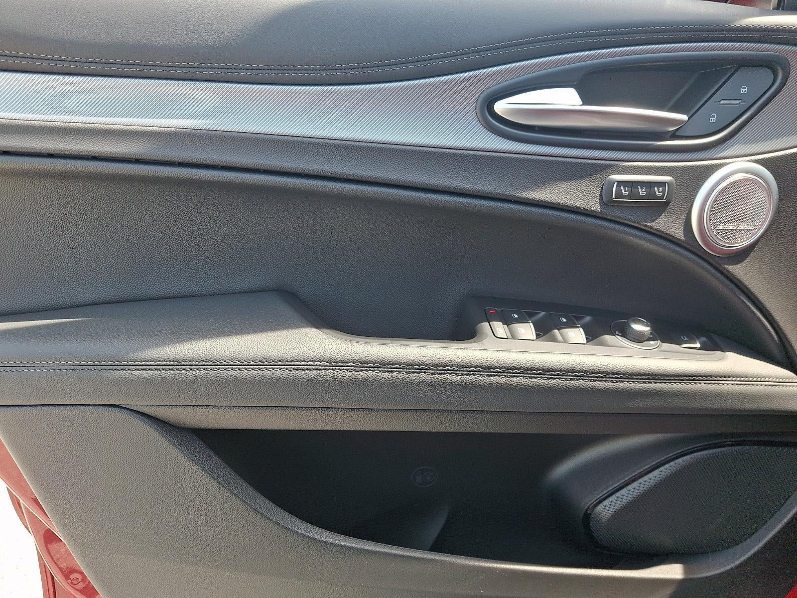 2025 Alfa Romeo Stelvio AWD