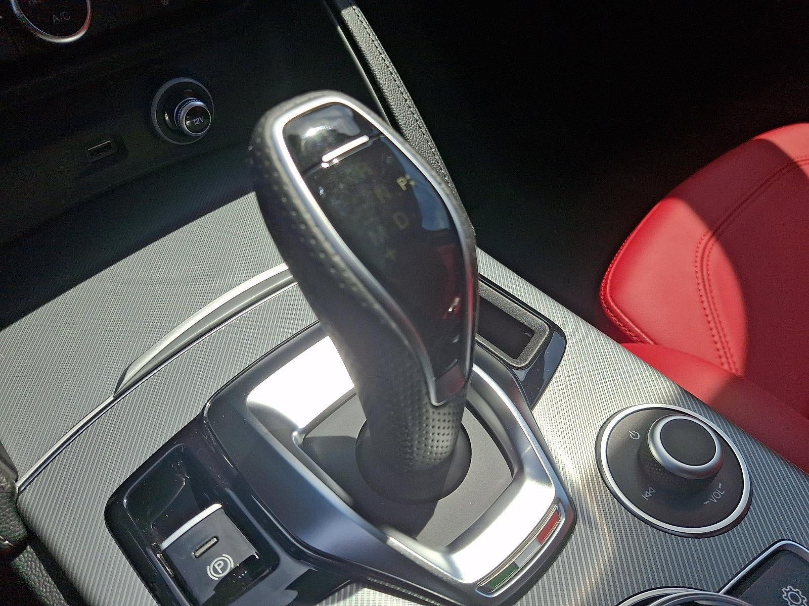 2025 Alfa Romeo Stelvio AWD