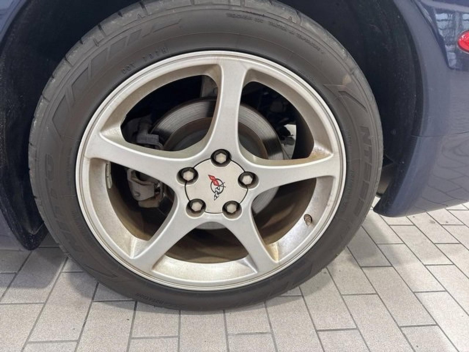 2001 Chevrolet Corvette 2dr Cpe