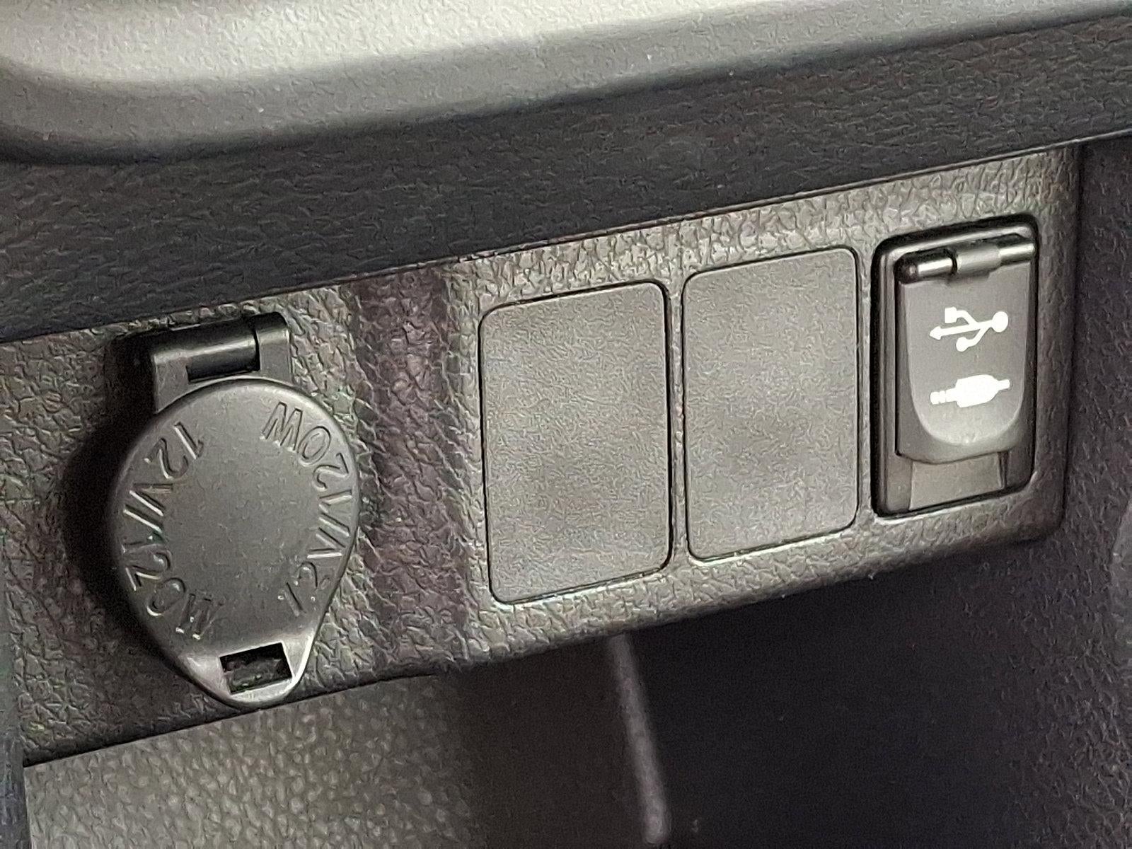 2015 Toyota Corolla 4dr Sdn CVT Auto LE (Natl)