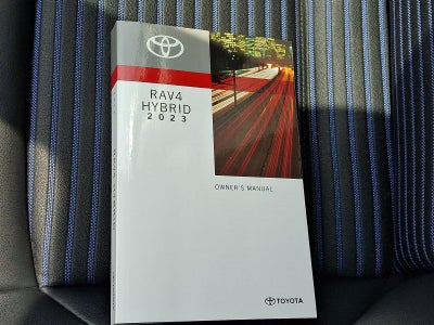2023 Toyota RAV4 Hybrid XSE AWD (Natl)