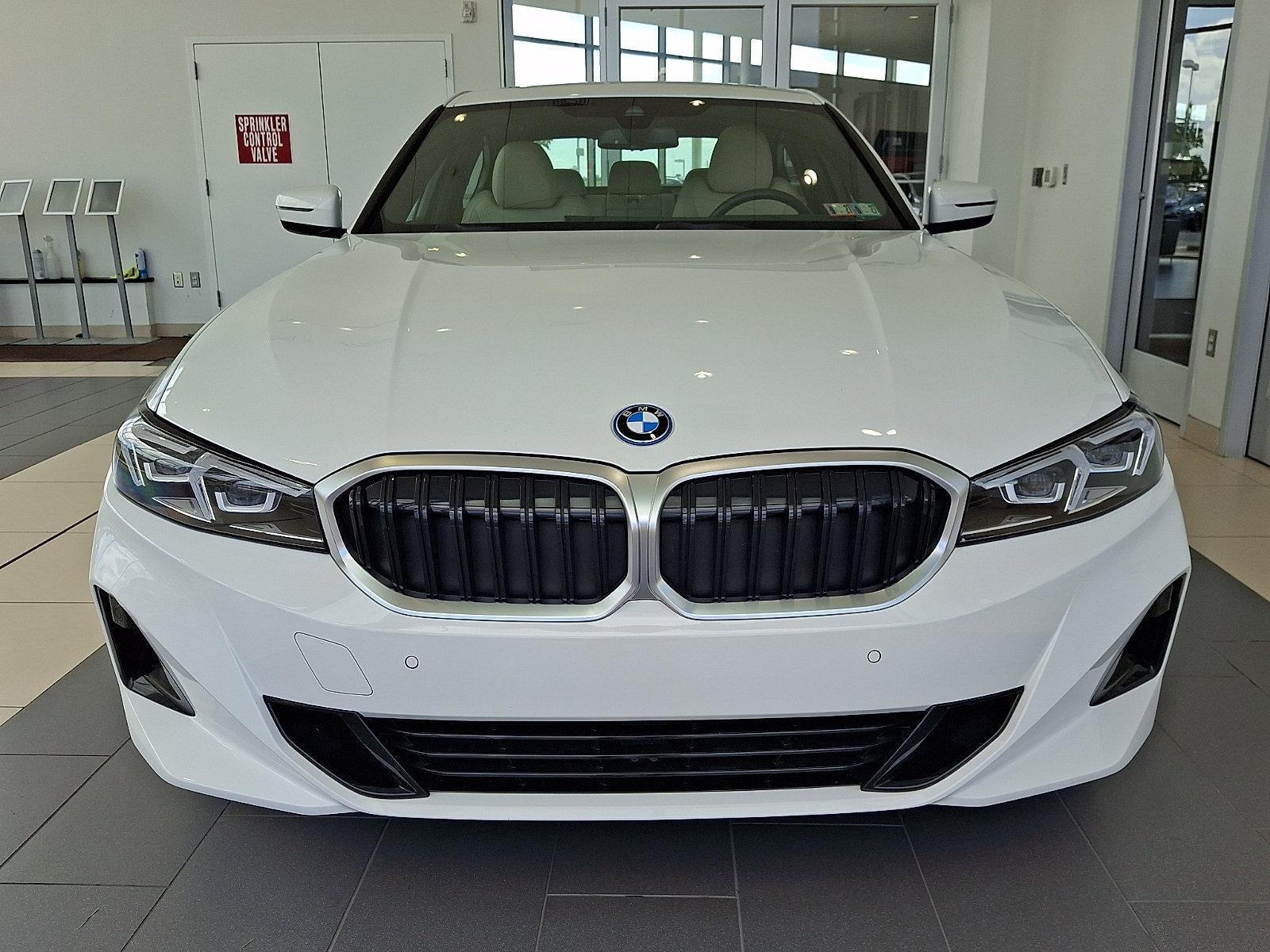 2023 BMW 330e xDrive Plug-In Hybrid