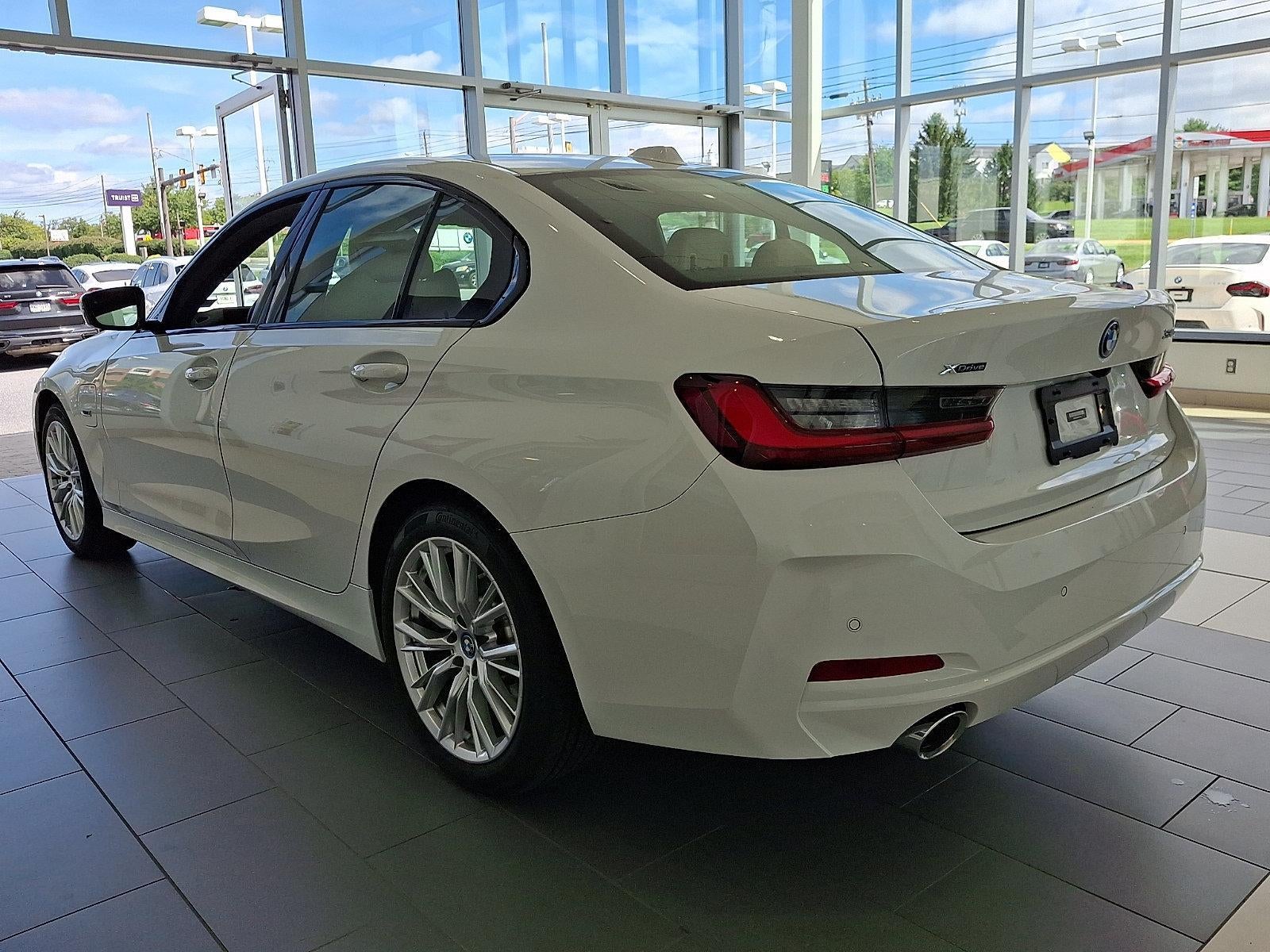2023 BMW 330e xDrive Plug-In Hybrid
