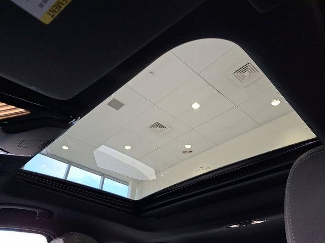 2025 BMW 330i xDrive Sedan