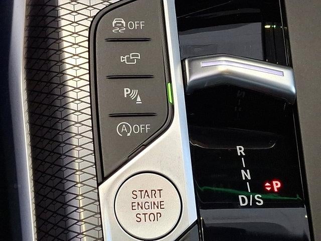 2025 BMW 330i xDrive Sedan