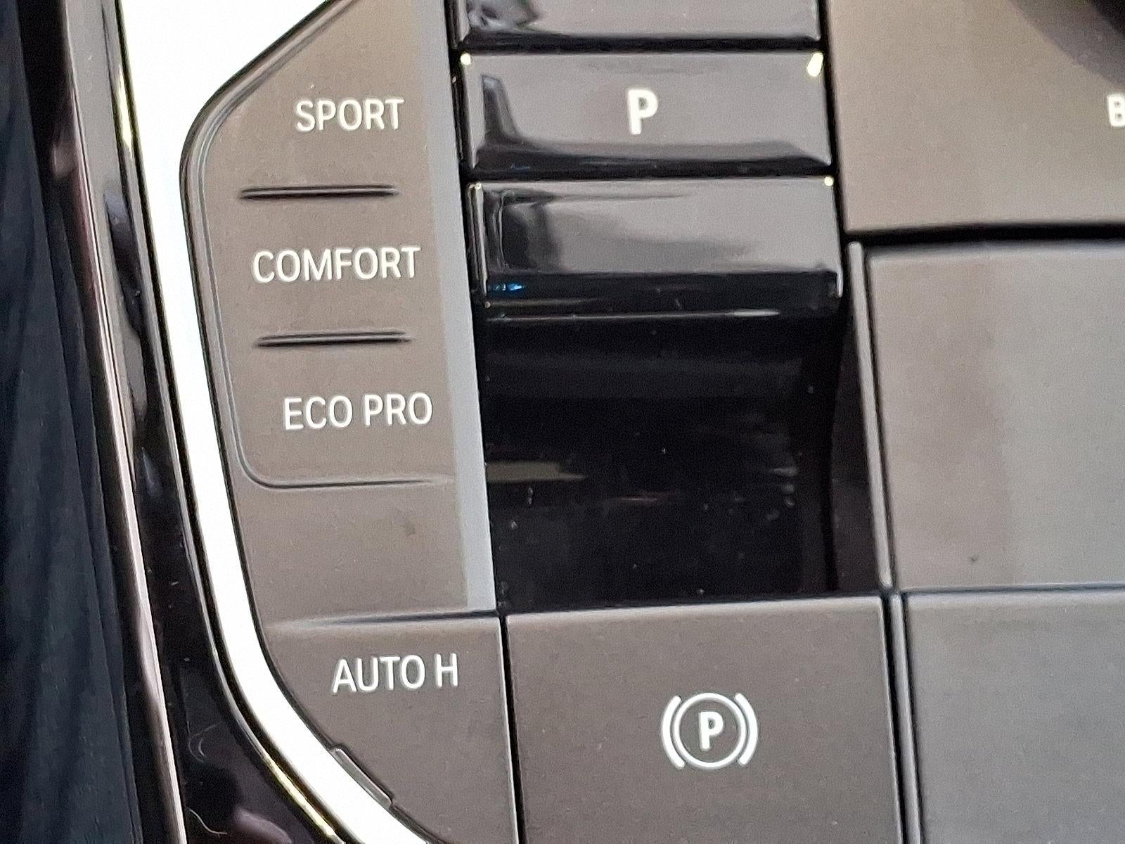 2024 BMW 330i xDrive Sedan