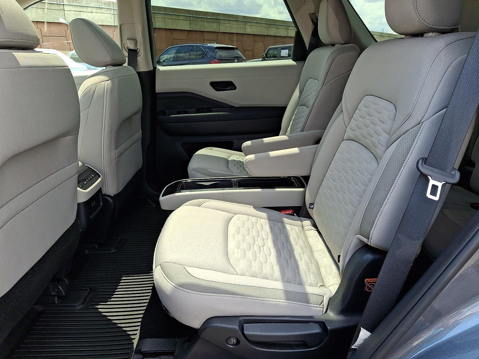 2023 Nissan Pathfinder SV 4WD
