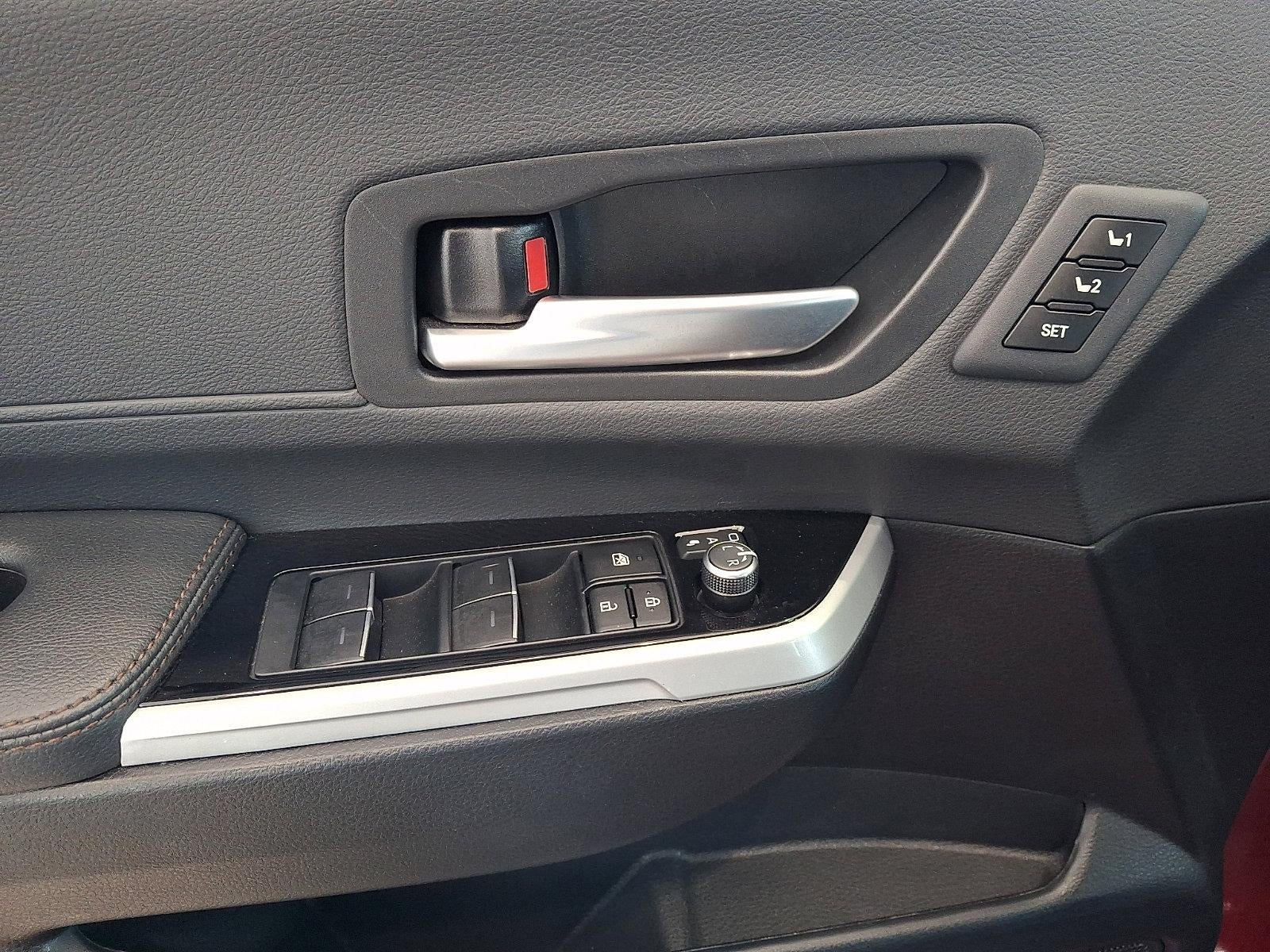 2025 Toyota Sienna Platinum AWD 7-Passenger (GS)
