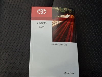 2025 Toyota Sienna Platinum AWD 7-Passenger (GS)