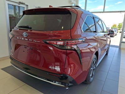2025 Toyota Sienna Platinum AWD 7-Passenger (GS)
