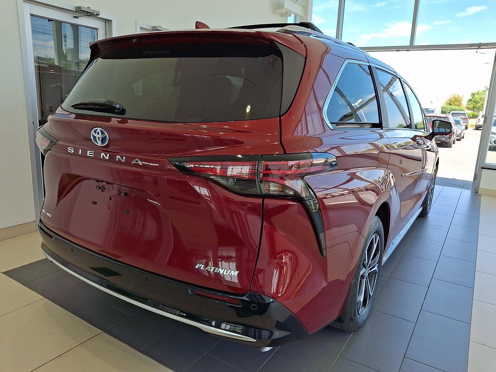 2025 Toyota Sienna Platinum AWD 7-Passenger (GS)