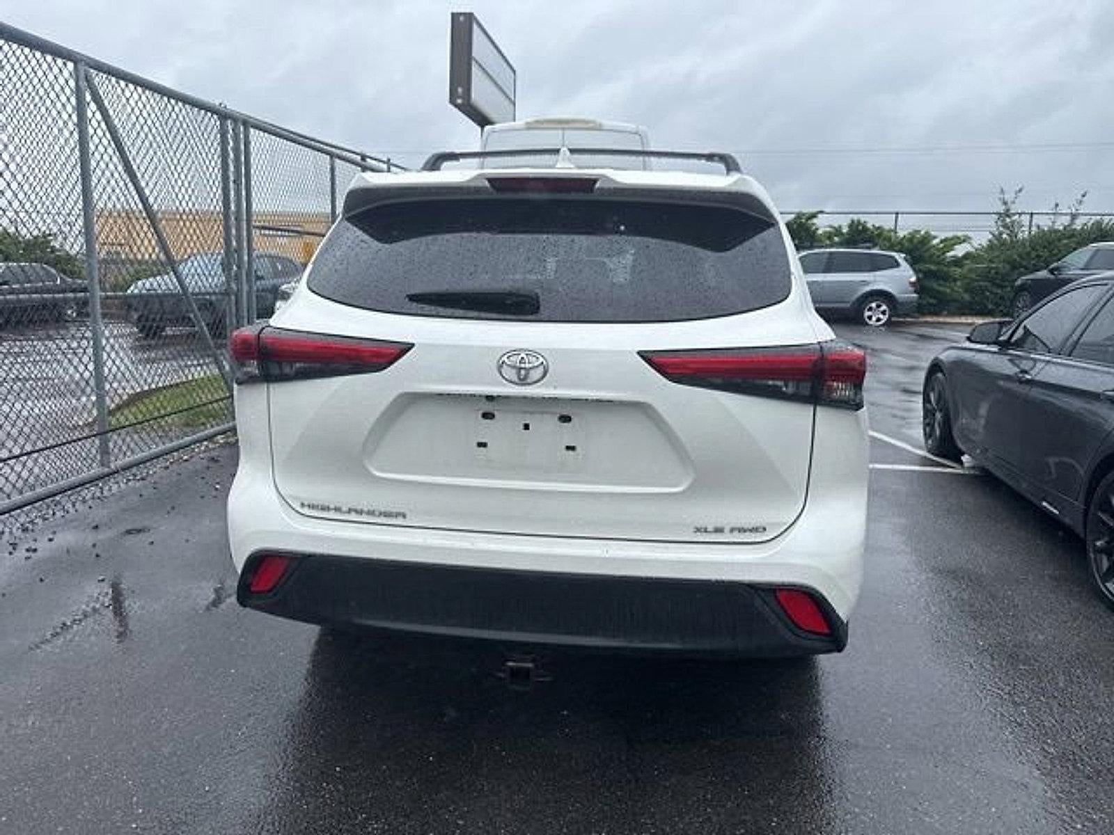 2021 Toyota Highlander XLE AWD (Natl)