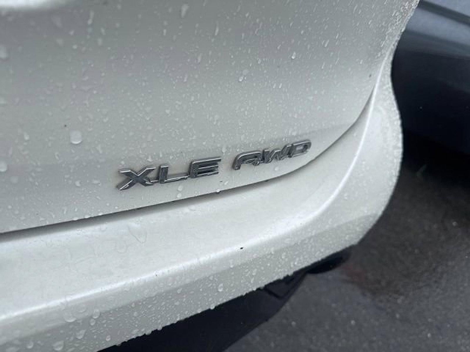2021 Toyota Highlander XLE AWD (Natl)