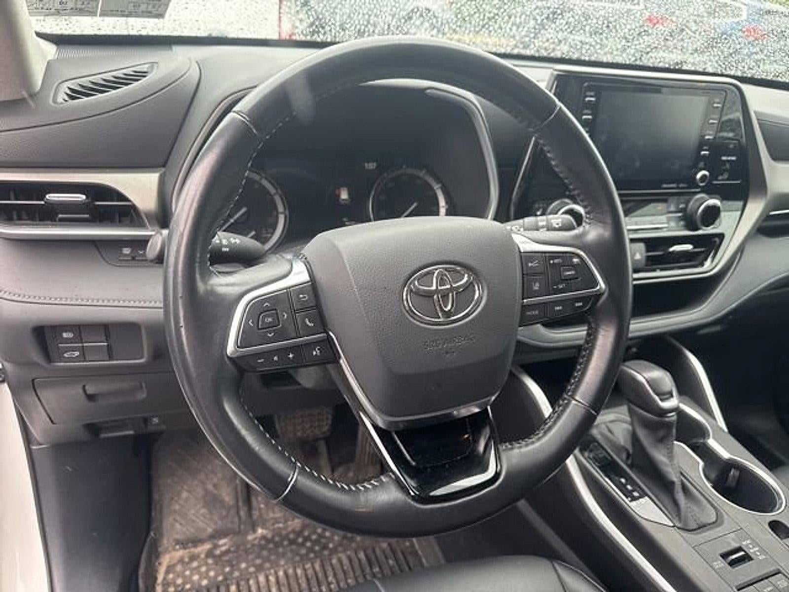 2021 Toyota Highlander XLE AWD (Natl)